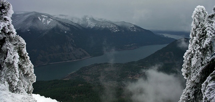 Looking west from the summit of Dog Mountain in winter